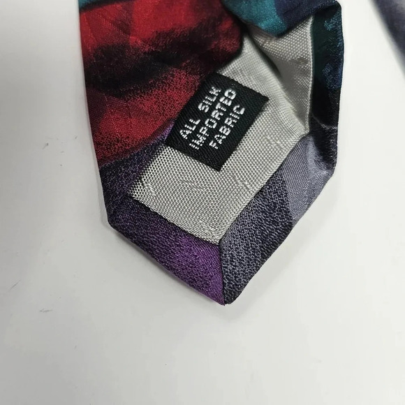 Authentic Vintage Givenchy Men’s 100% Silk Abstract Art Neck Tie Red Purple Gray - Picture 3 of 4